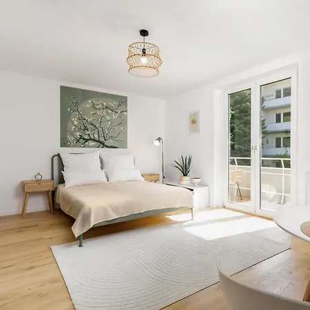 Design-apartment In Mit Netflix & Balkon Linec