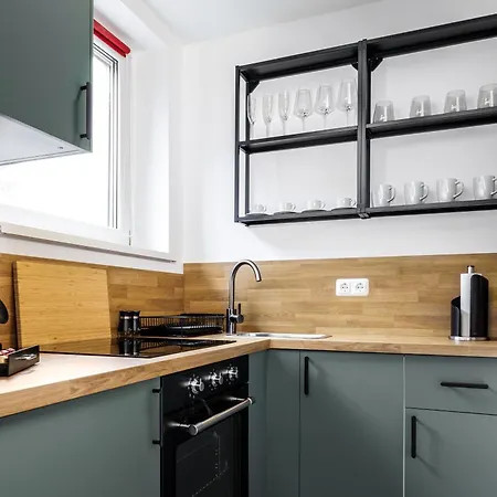 Design-apartment In Mit Balkon Lägenhet Linz