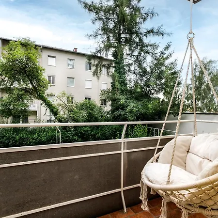 Design-apartment In Mit Balkon Linz