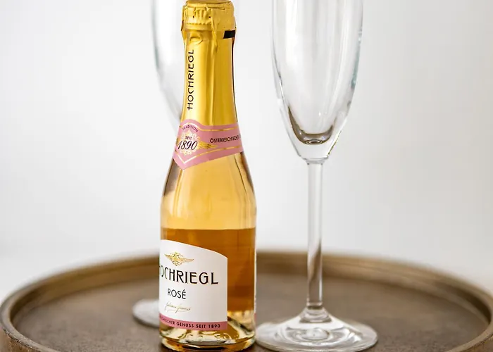 Design-apartment In Mit Netflix & Balkon Lägenhet